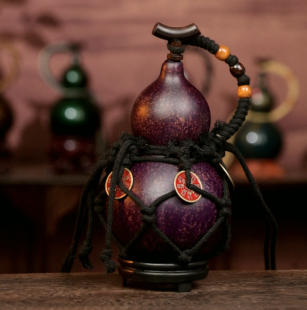 Purple Urushi-Lined Gourd Bottle Dyed with Traditional Chinese Herbal Decoction