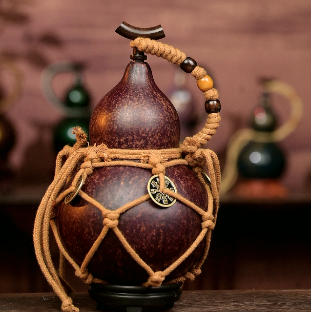 Purple Urushi-Lined Gourd Bottle Dyed with Traditional Chinese Herbal Decoction 2