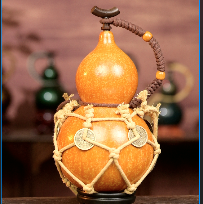 Yellow Urushi-Lined Gourd Bottle Dyed with Traditional Chinese Herbal Decoction