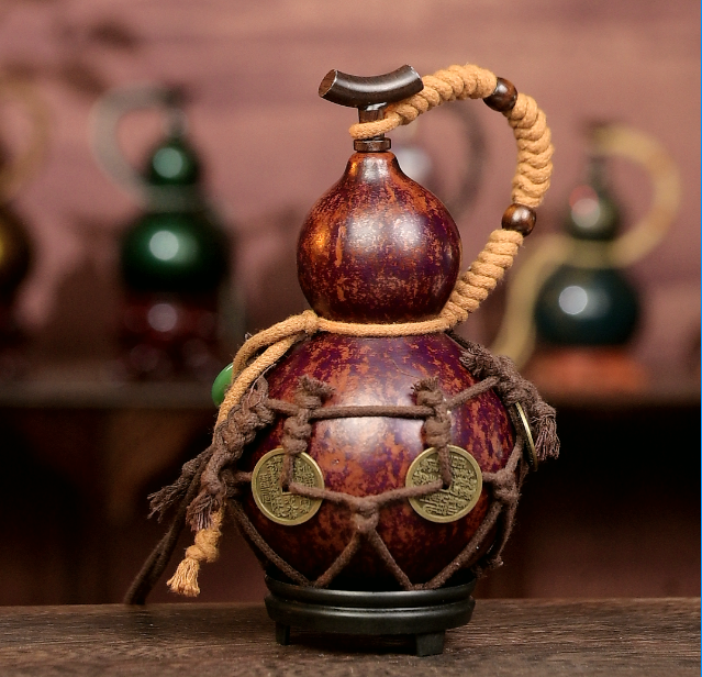 Purple Urushi-Lined Gourd Bottle Dyed with Traditional Chinese Herbal Decoction 2