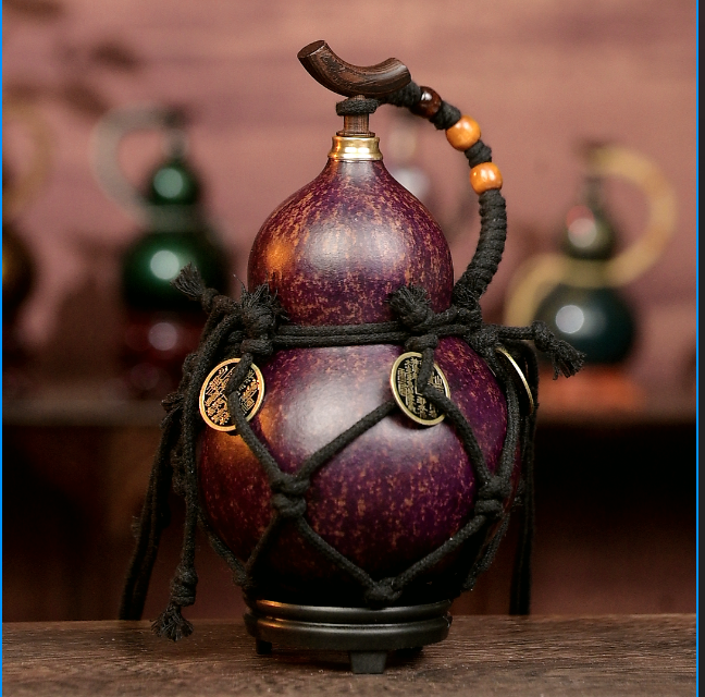 Purple Urushi-Lined Gourd Bottle Dyed with Traditional Chinese Herbal Decoction 2