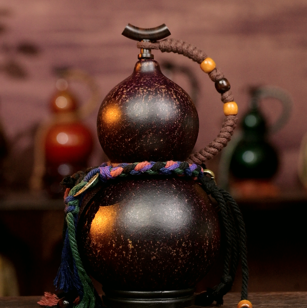 Purple Urushi-Lined Gourd Bottle Dyed with Traditional Chinese Herbal Decoction 3