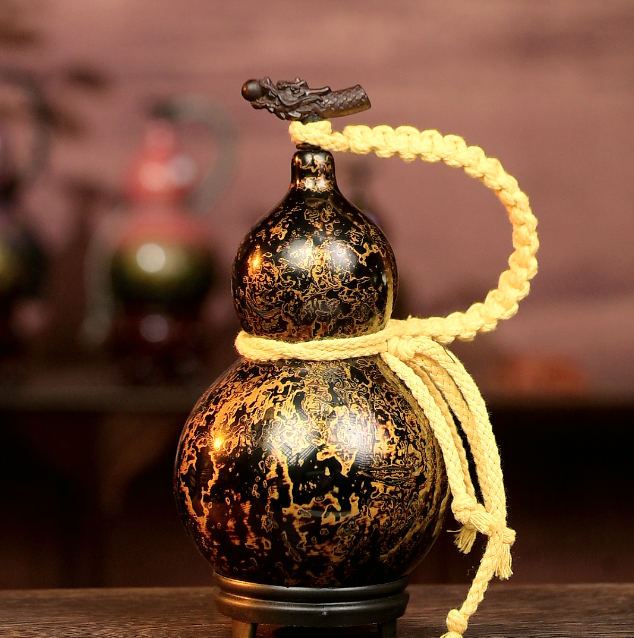 Black Museum-Quality Urushi Lacquer Art Gourd Water Flask