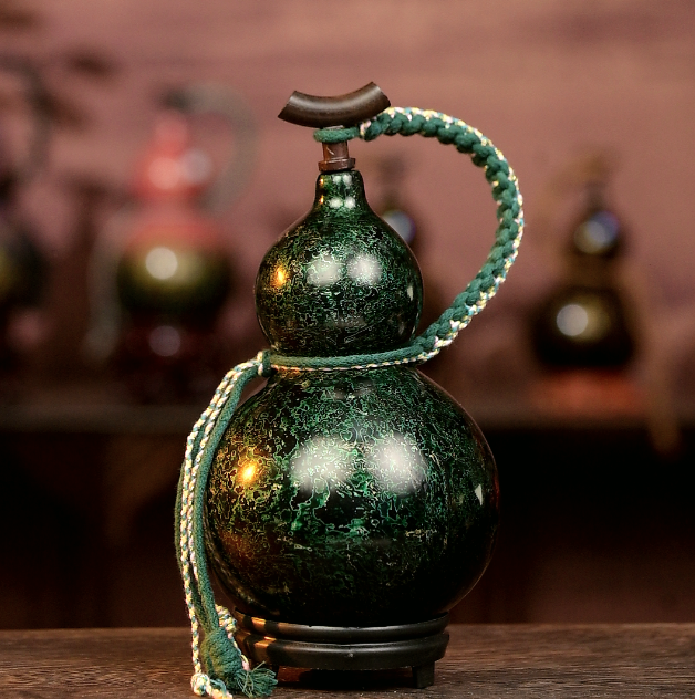 Green & Purple Museum-Quality Urushi Lacquer Art Gourd Water Flask